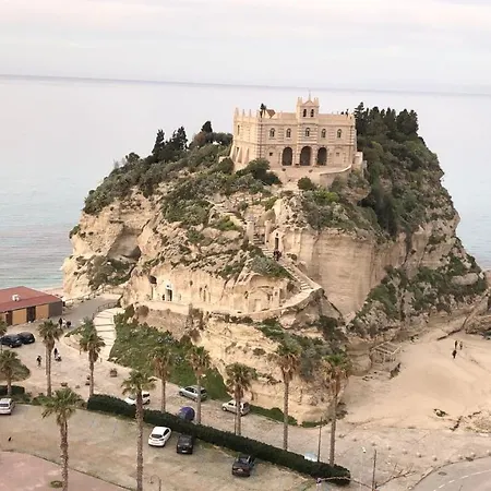 L Antico Soffitto Tropea Bed & Breakfast Exterior photo